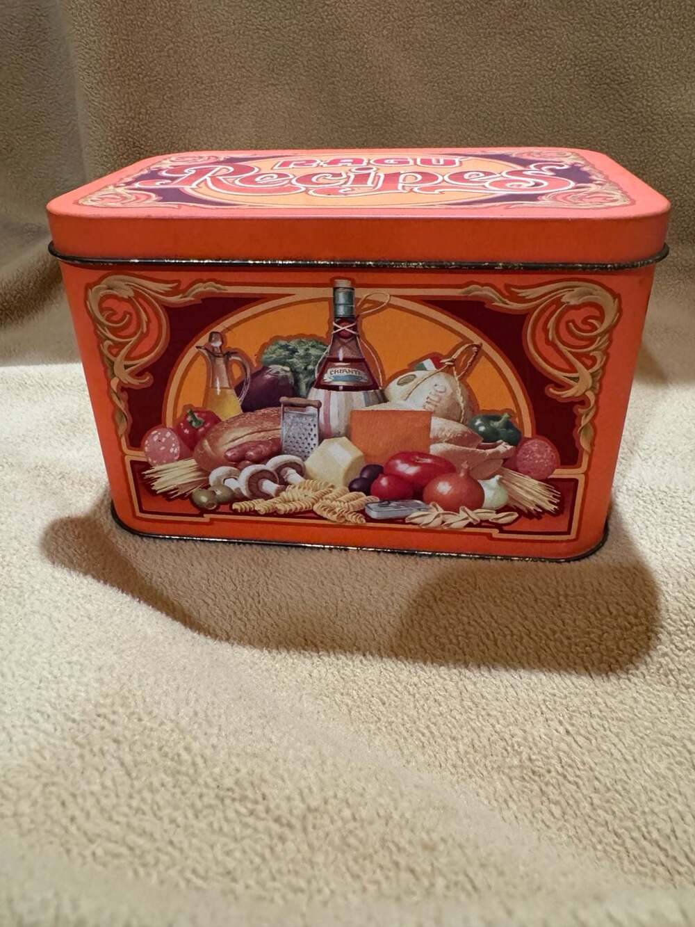 Vintage Ragu Recipes Metal Lidded Tin Storage Box Made in England